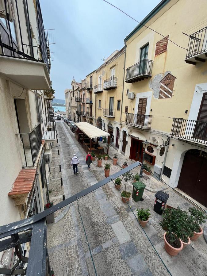 Casa Vacanza Adorno 체팔루 외부 사진